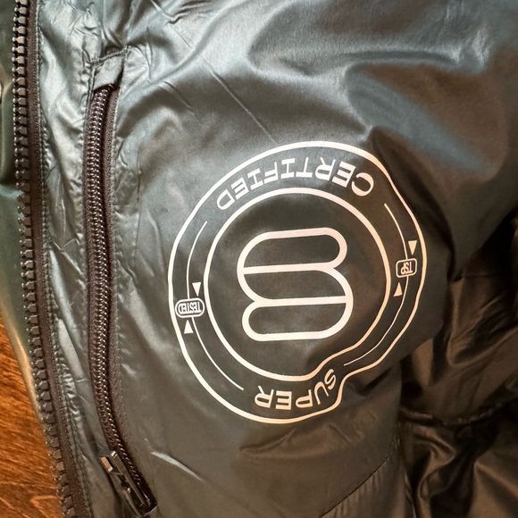 High shine green Super Puff Aritzia puffer 2XS - Picture 7 of 11